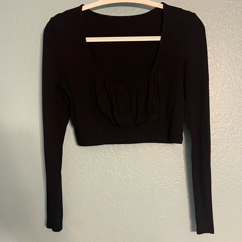 Black Ruched Scoop Neck Long Sleeve